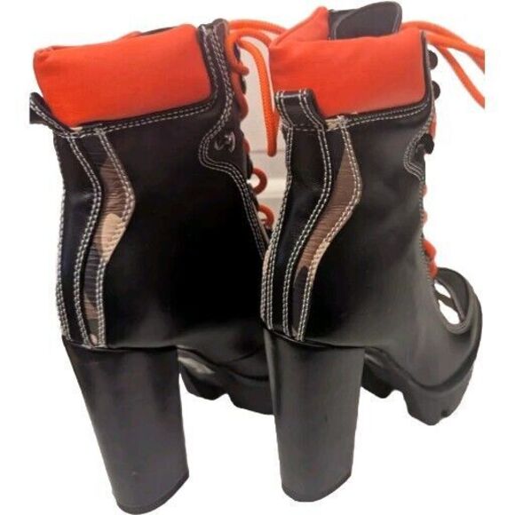 AZALEA WANG MILITARY VIBES CHUNKY HEEL BOOTIE IN CAMO BRAND NWOT WOMEN'S SZ 7 - Picture 6 of 11